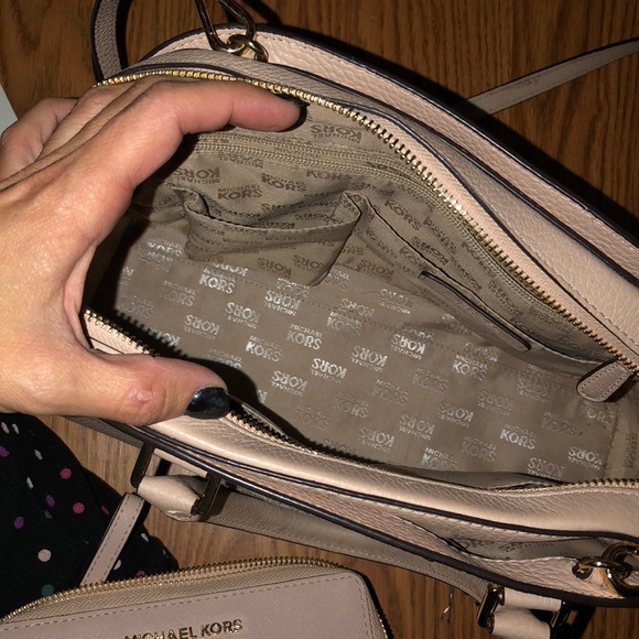 Michael Kors bag - Picture 4 of 6